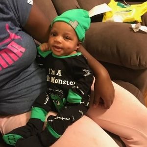 Meet your Posher, Robin